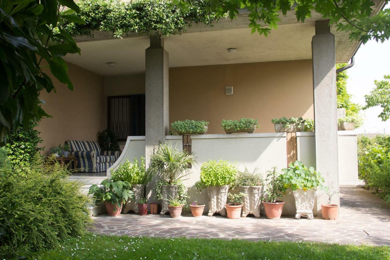 Bed and Breakfast Il Giardino Trenzano Exterior foto
