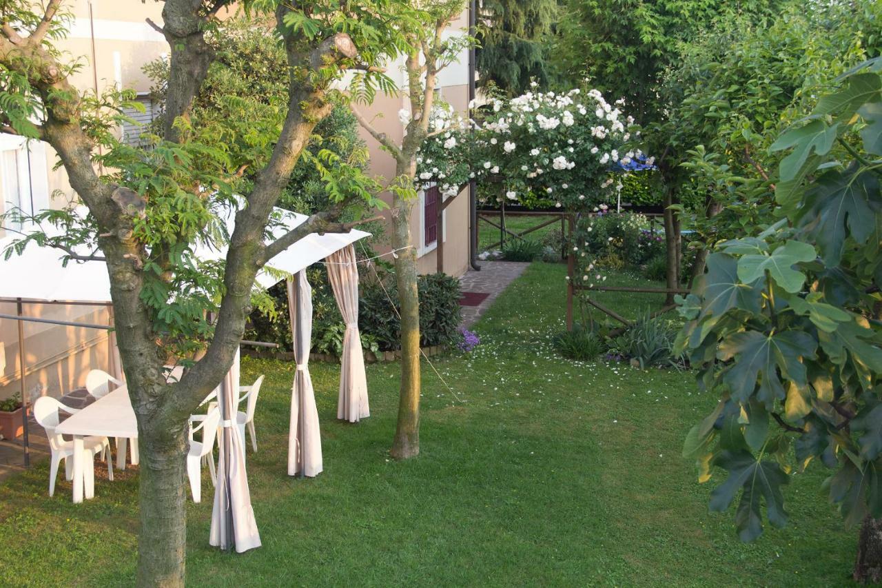 Bed and Breakfast Il Giardino Trenzano Exterior foto